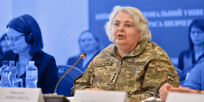 Взяла пралку і поїхала на фронт. Історія першої капеланки України