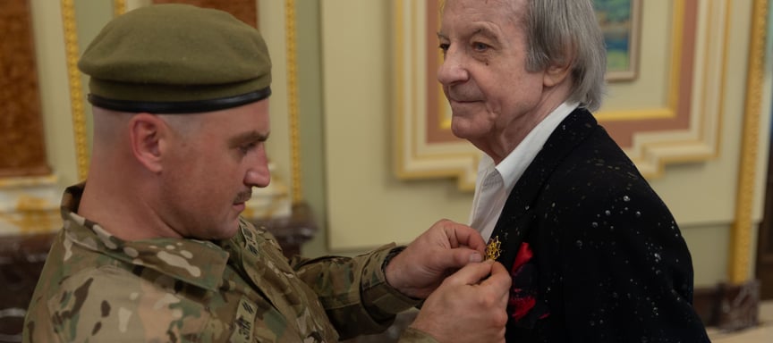 «Не люблю надмірної уваги до себе». Син легендарного співака Василя Зінкевича про службу в Третій штурмовій, батька й пісні