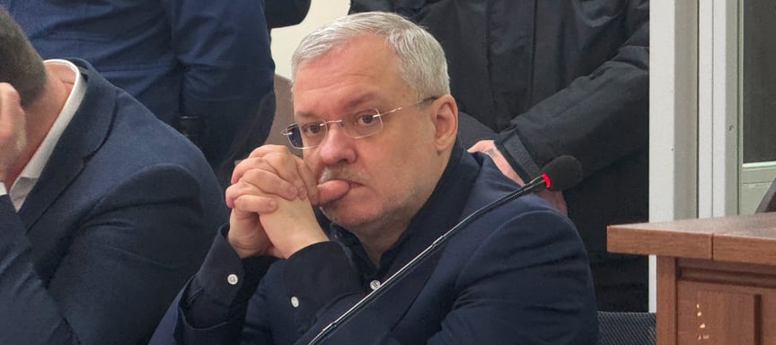 Замах, офшори й коштовні витрати. Що відомо про Германа Галущенка, якого суд відправив під варту