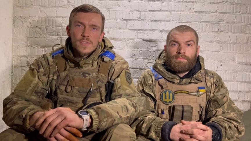Azov denies that a group of Ukrainian fighters left Azovstal under white flag — those were civilians