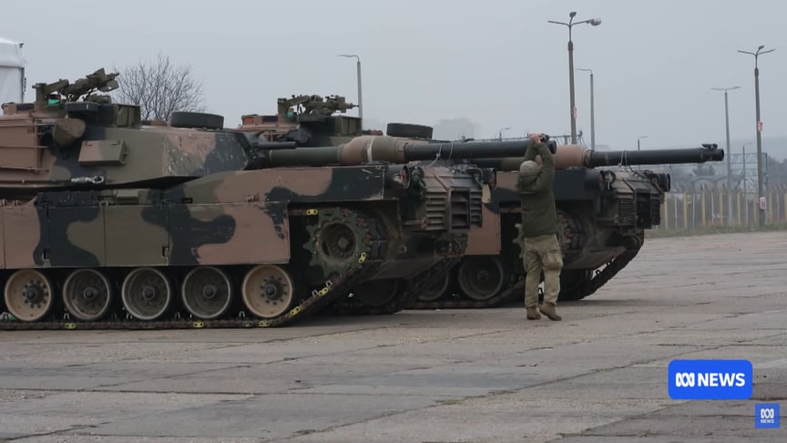 Австралійські танки M1A1 Abrams у Польщі перед відправленням в Україну