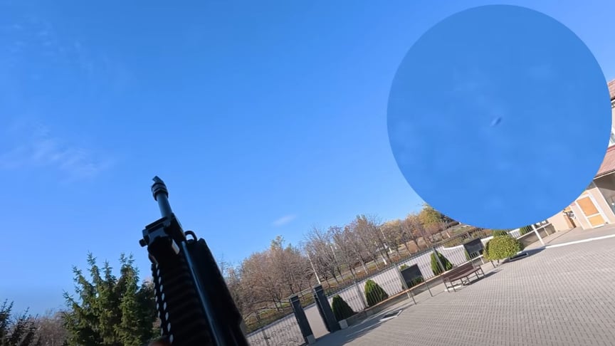 Пресофіцер 24 ОМБр збиває російський дрон у Костянтинівці