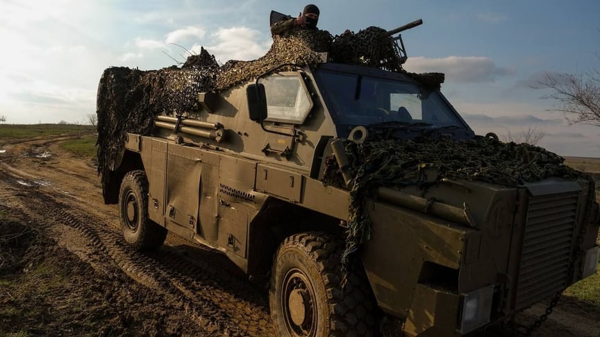 Украинские военные используют австралийские бронетранспортеры Bushmaster
