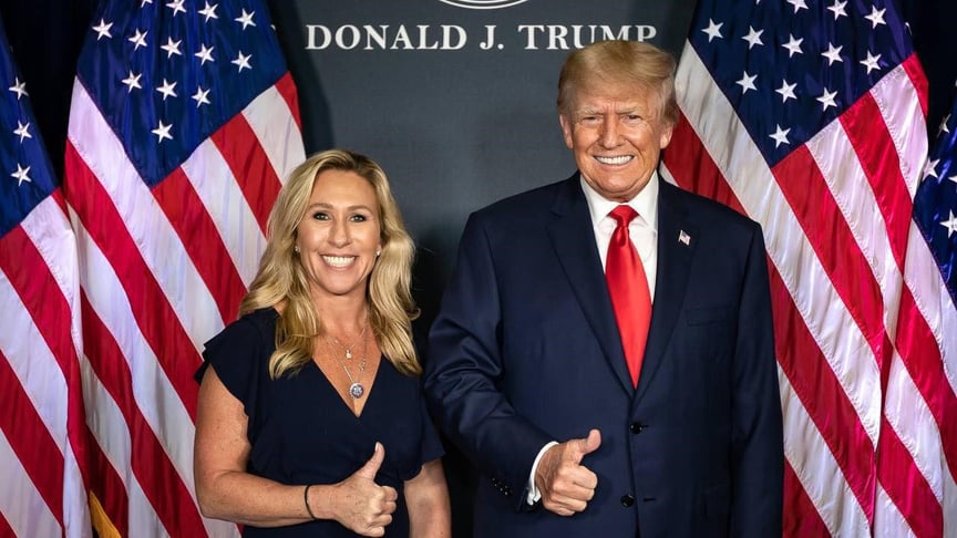 Конгресвумен США від Республіканської партії Марджорі Тейлор Грін із президентом США Дональдом Трампом Конгресвумен США від Республіканської партії Марджорі Тейлор Грін із президентом США Дональдом Трампом