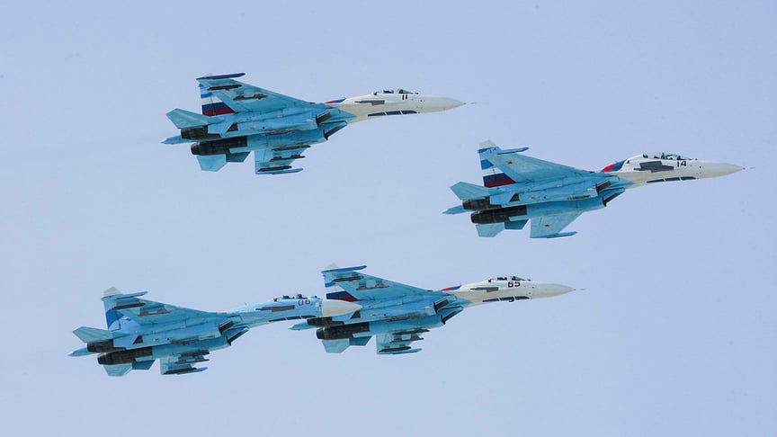 російські військові літаки Су-27 та Су-30 російські військові літаки Су-27 та Су-30