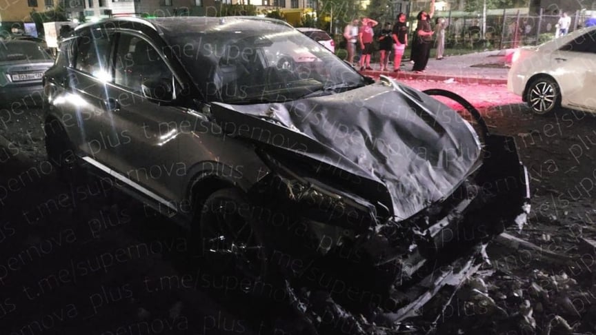 Авто, пошкоджене внаслідок падіння уламків безпілотника Авто, пошкоджене внаслідок падіння уламків безпілотника, Ростовська область рф, 29 серпня 2026 року