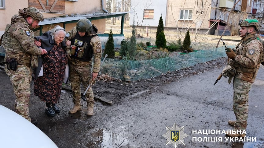 Ілюстративне фото. Екіпаж «Білий Янгол» евакуював з Миколаївки на Донеччині чотирьох літніх людей, 11 березня 2026 року