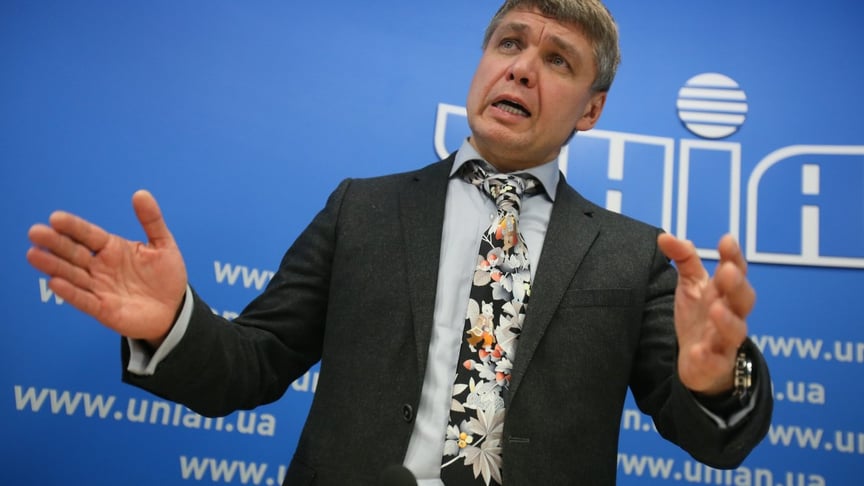 Глава правління холдингу "ЛАЗ" Ігор Чуркін під час прес-конференції в Києві, у вівторок, 12 березня 2013 р