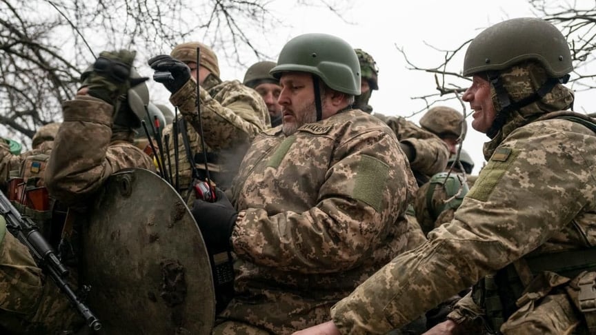 Військовослужбовці 17-ї окремої танкової бригади, які тримають підступи Бахмута