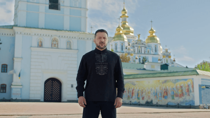Президент Володимир Зеленський під час звернення до українців з нагоди 35-ї річниці незалежності України