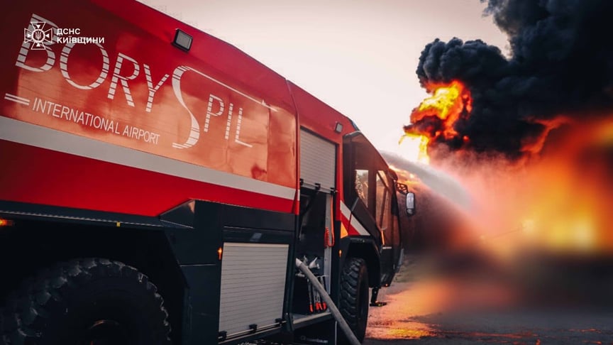 Рятувальники гасять пожежу в Бориспільській громаді, 10 червня 2025 року