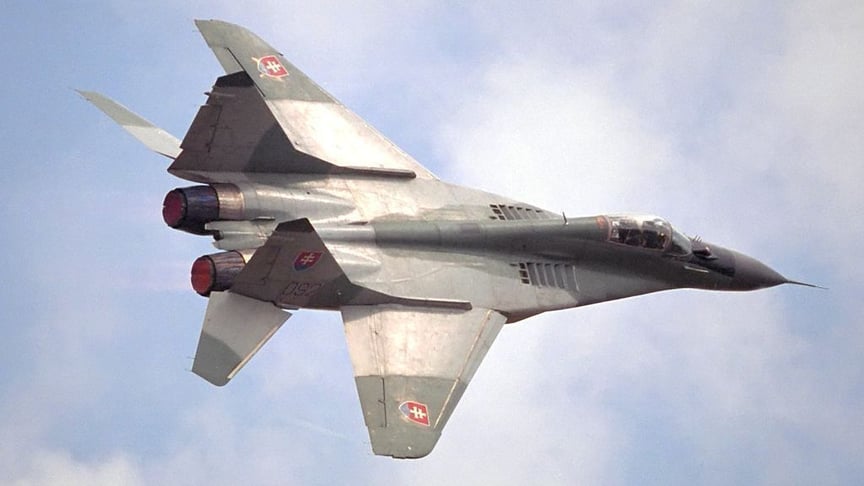 Словацький МіГ-29А під час демонстраційного польоту, 1996 рік