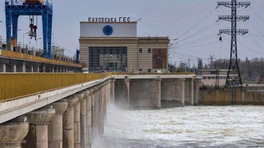 More Ukrainian strikes on Kakhovskyi Bridge, "DPR" wants to "try" foreigners: last night's highlights