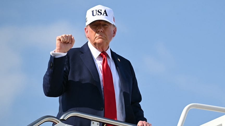 Президент США Дональд Трамп перед посадкою на літак Air Force One 3 липня 2025 року