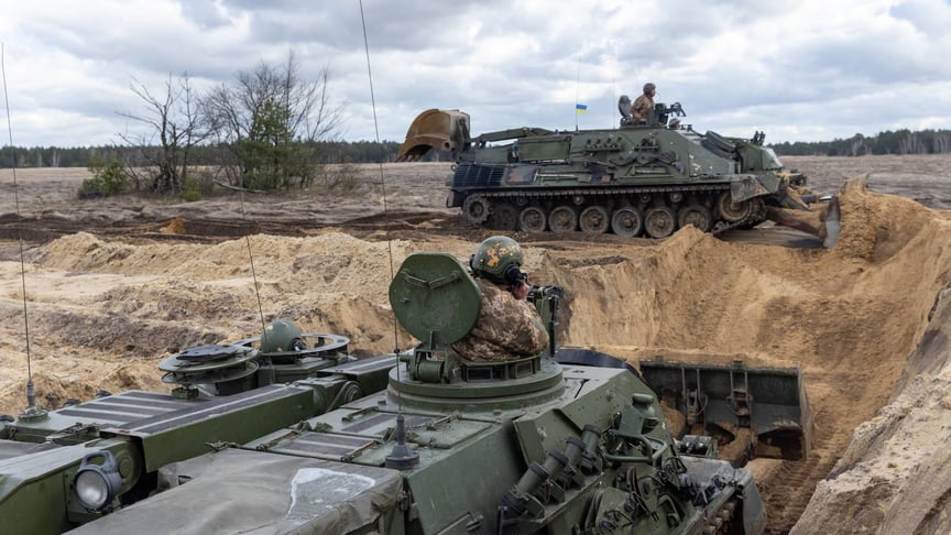 Украинские военные учатся под руководством норвежских инструкторов в Польше