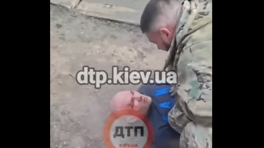 Побиття військового