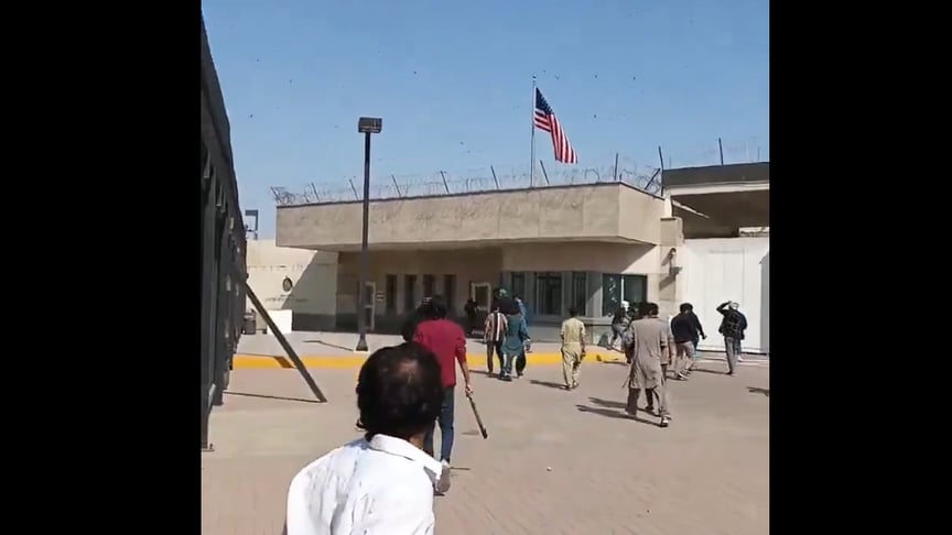 У Пакистані протестувальники атакували консульство США