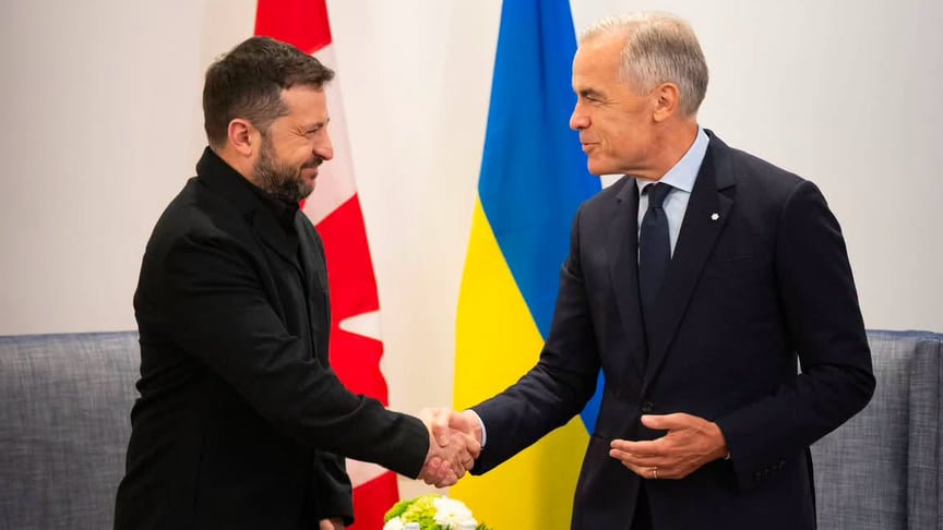 Президент України Володимир Зеленський і прем'єр-міністр Канади Марк Карні Президент України Володимир Зеленський і прем'єр-міністр Канади Марк Карні