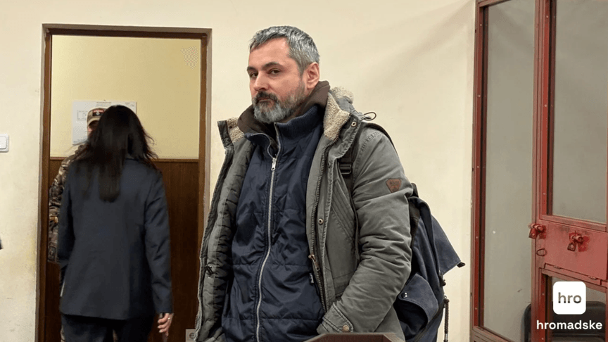 Режисер Андрій Білоус, якого підозрюють у сексуальному насильстві, у Печерському районному суді