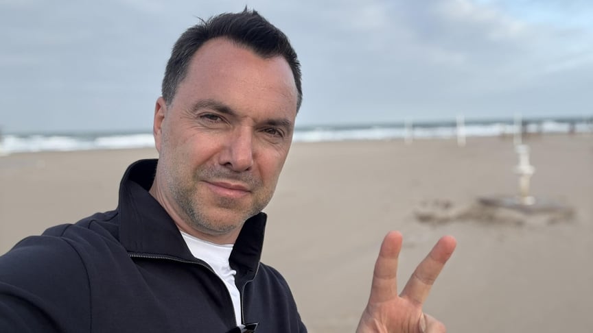 Політичний оглядач, блогер та радник Офісу президента України з 2020 по 2023 рік Олексій Арестович