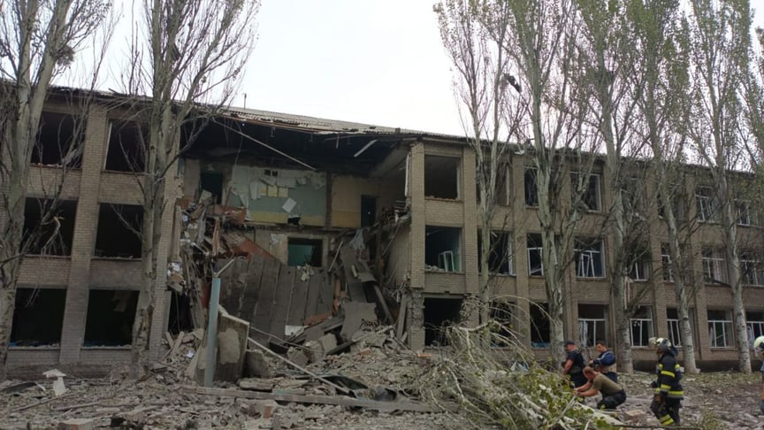 Разрушенная школа в Николаевке Донецкой области, 28 сентября 2022 года