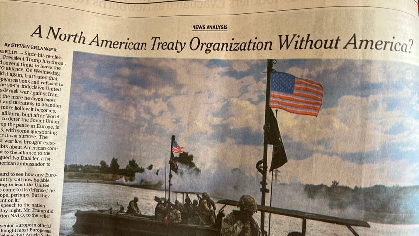 Заголовок статті NYT із помилкою в назві НАТО