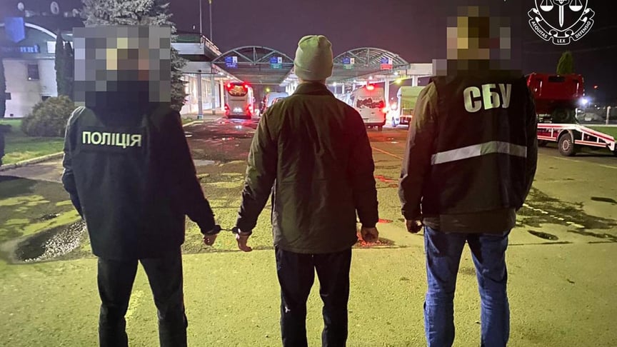 Чоловіка затримали на кордоні після викриття у Литві