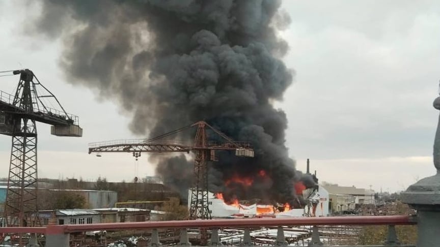 Пожежа на складах у Новосибірську