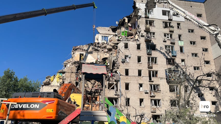 Пошкоджений будинок у Києві