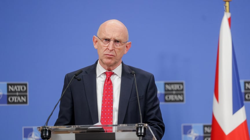 Міністр оборони Великої Британії Джон Гілі Міністр оборони Великої Британії Джон Гілі