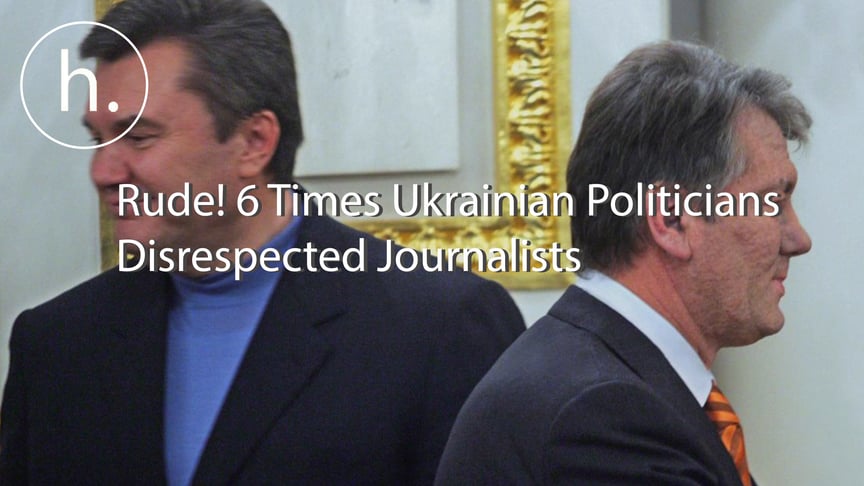 Two presidential candidates Viktor Yanukovych (L) and Viktor Yushchenko after a meeting on November 26, 2004.
