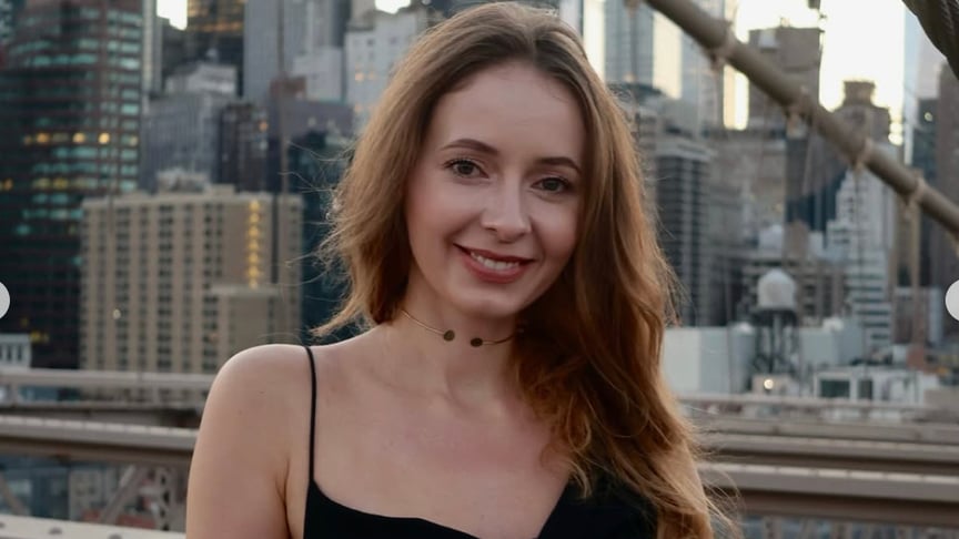 Блогерка та колишня ведуча підсанкційних телеканалів «НАШ» та NewsOne Ангеліна Пичик