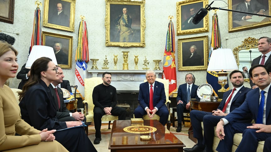 Президент України Володимир Зеленськи та президент США Дональд Трамп в Овальному кабінеті Білого дому, 28 лютого 2025 року
