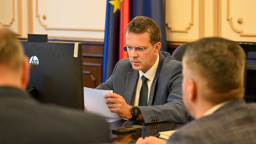 Міністр національної оборони Румунії Йонуц Моштяну