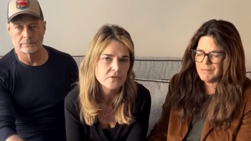 Американська телеведуча Саванна Гатрі разом із братом та сестрою