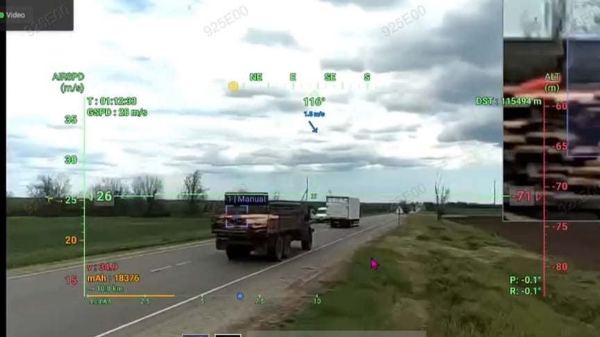 российская военная машина за мгновение до поражения украинским дроном
