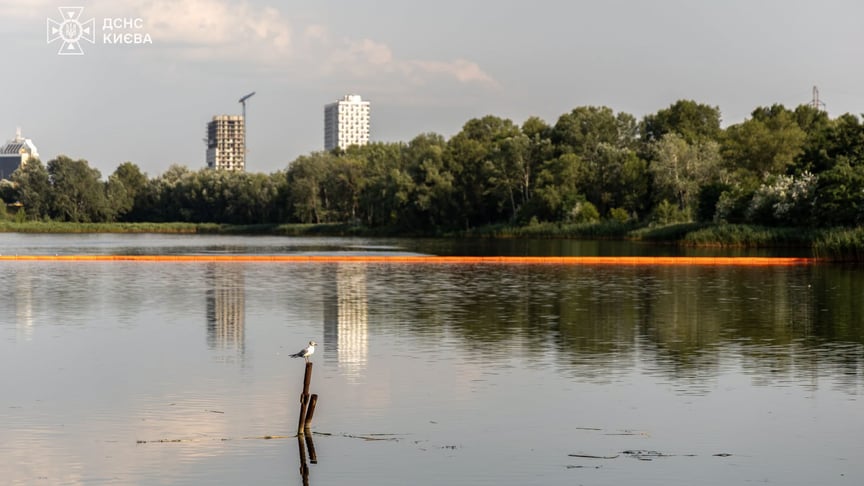 Кирилівське озеро в Києві Кирилівське озеро в Києві