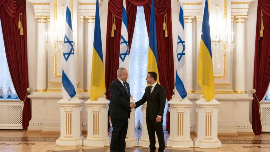 The President of Ukraine Volodymyr Zelenskyy and Israeli Prime Minister Benjamin Netanyahu before the talks on August 19, 2019, in Kyiv.
