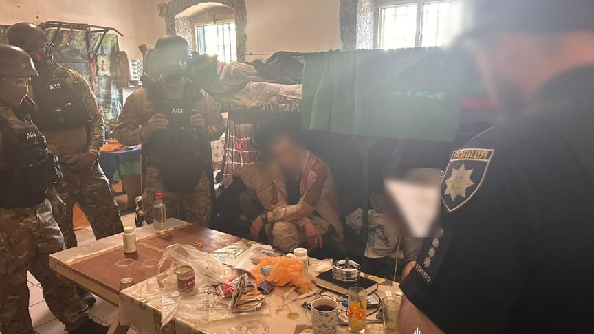 Поліція заявила про викриття каналу постачання наркотиків до Київського СІЗО
