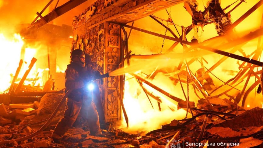 Наслідки російських обстрілів у Запоріжжі