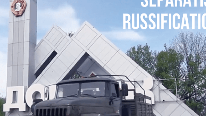 Watch Donetsk Road Sign Being 'Russified' By Separatists