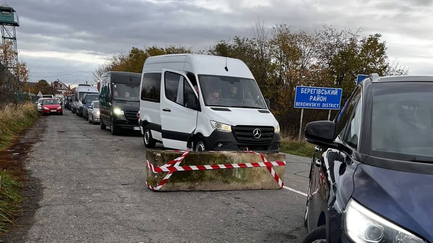 На КПП у Закарпатській області встановили бетонні загородження
