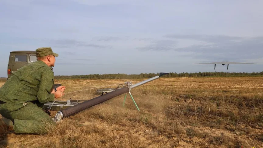 Иллюстративное фото. Белорусские и российские военные запускают дроны
