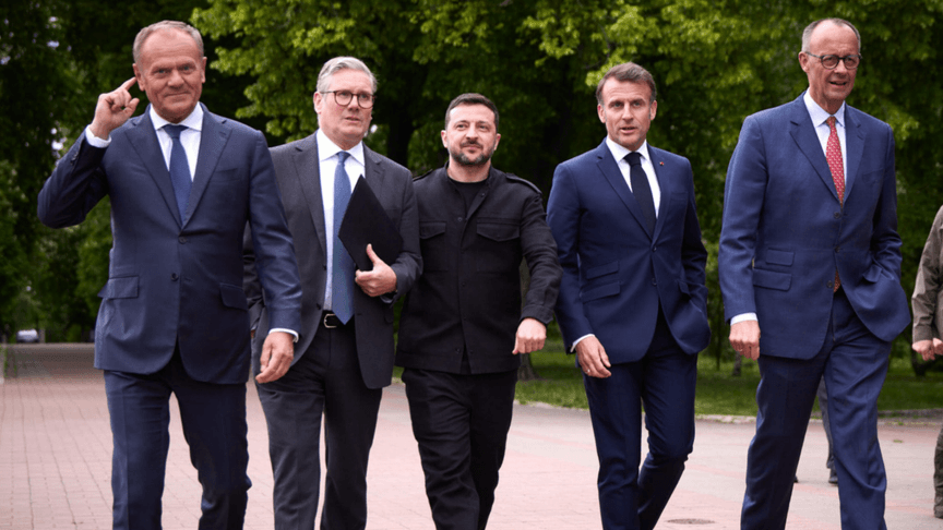Володимир Зеленський разом з Емманюелем Макроном, Фрідріхом Мерцом, Дональдом Туском та Кіром Стармером у Києві, 10 травня 2025 року Володимир Зеленський разом з Емманюелем Макроном, Фрідріхом Мерцом, Дональдом Туском та Кіром Стармером у Києві, 10 травня 2025 року