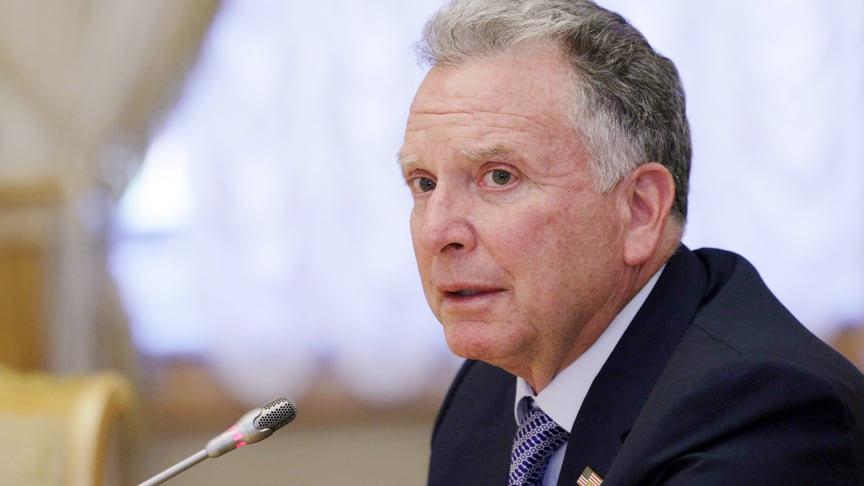 Спецпосланець США Стів Віткофф під час зустрічі з володимиром путіним у Санкт-Петербурз