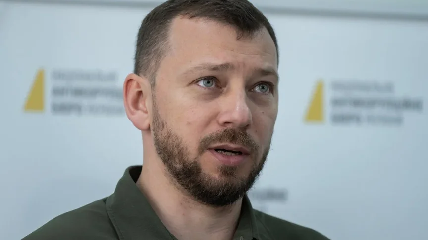 Керівник САП Олександр Клименко під час брифінгу щодо викритої схеми одержання неправомірної вигоди керівництвом і суддями Верховного Суду, Київ, 16 травня 2023 року