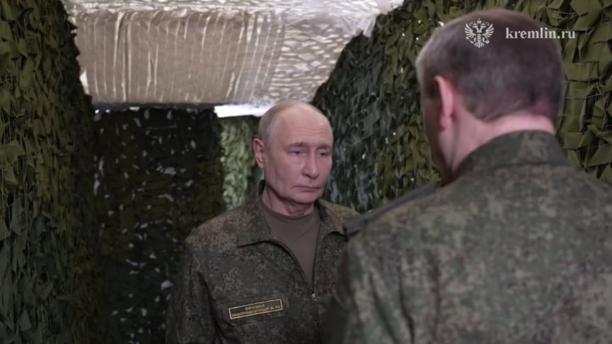Глава рф володимир путін у, як стверджується, допоміжному пунктв управління Об'єднаного угруповання військ рф
