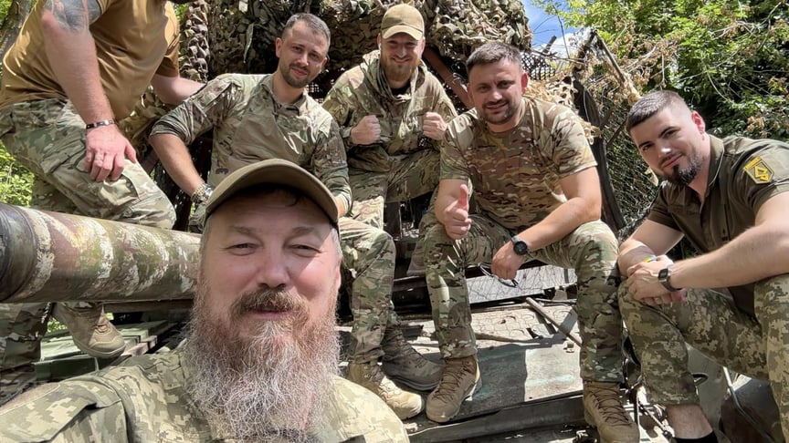 Командувач Сил безпілотних систем ЗСУ Роберт Бровді (Мадяр) із командувачами підрозділів безпілотних систем Командувач Сил безпілотних систем ЗСУ Роберт Бровді (Мадяр) із командувачами підрозділів безпілотних систем