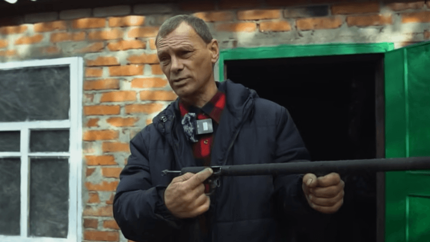 Віталій Куколь виготовляв зброю для захисту свого села від росіян Віталій Куколь виготовляв зброю для захисту свого села від росіян
