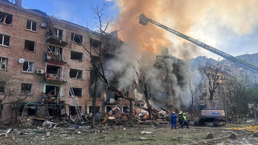 Наслідки російського удару по Києву 24 травня Наслідки російського удару по Києву 24 травня